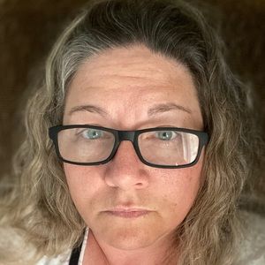 Meet your Posher, Ruth anna